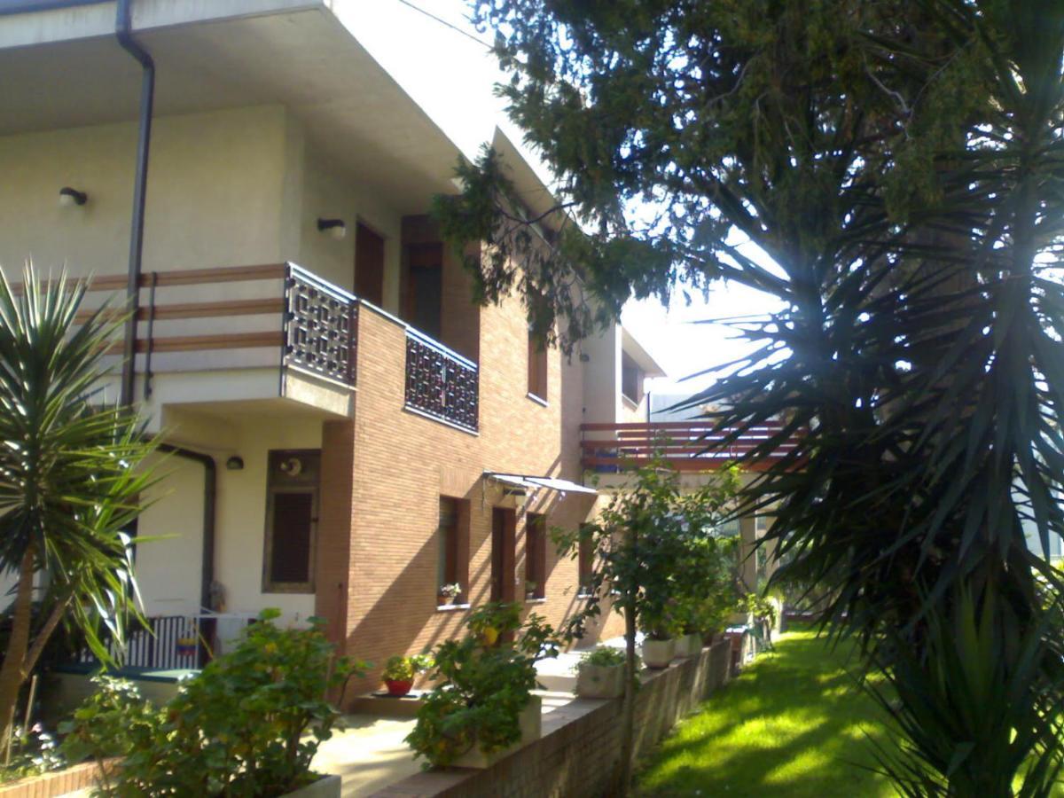 B&B Le Magnolie Термоли Экстерьер фото